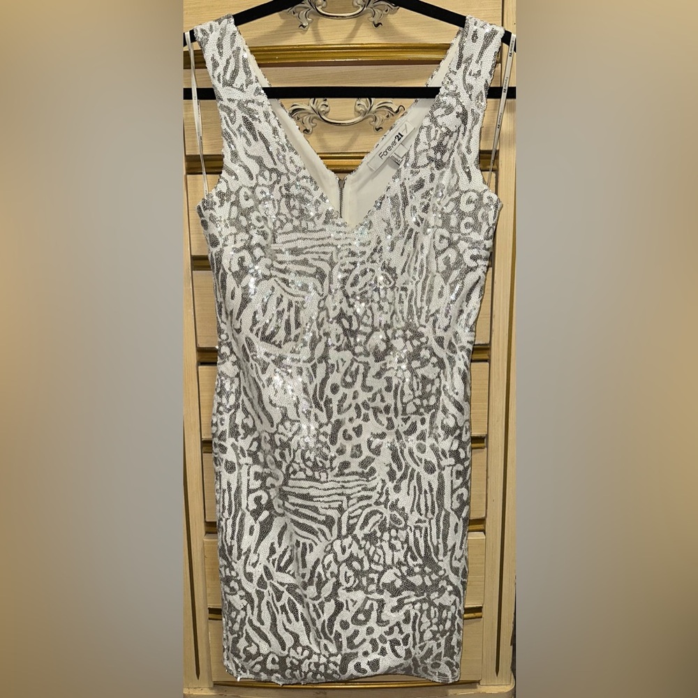 Vintage Forever 21 Silver and White Animal Print Sleeveless Sequin Party Dress